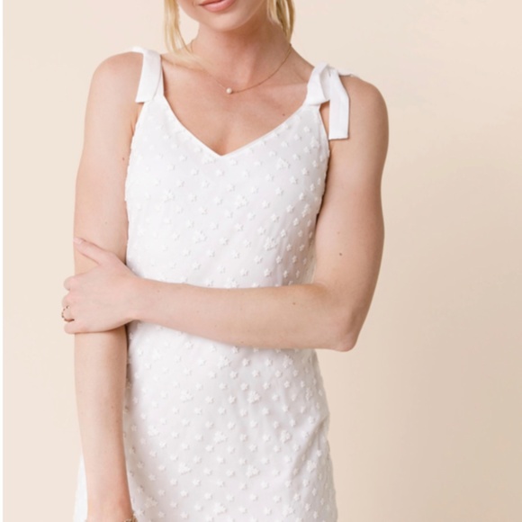 Francesca’s White Valery Dress - Picture 2 of 5